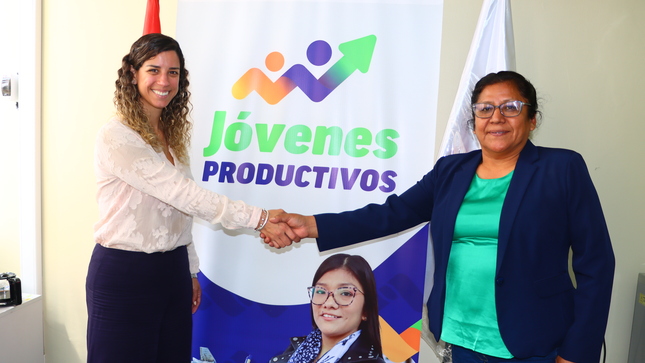 Jóvenes Productivos con alcaldesa de Nuevo Imperial