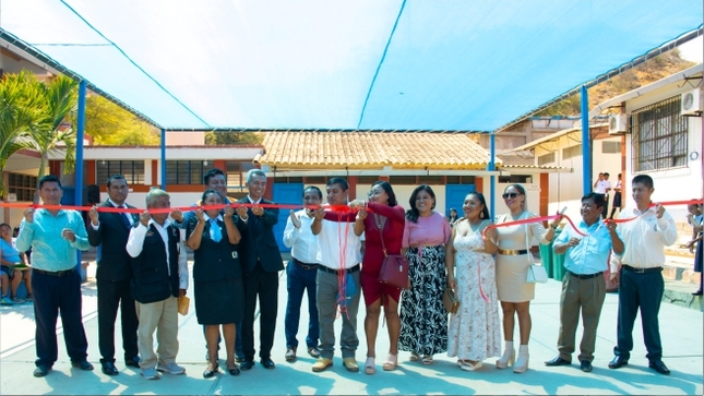Foto Amapafa de la I.E. José Olaya inaugura techo con malla rashell
