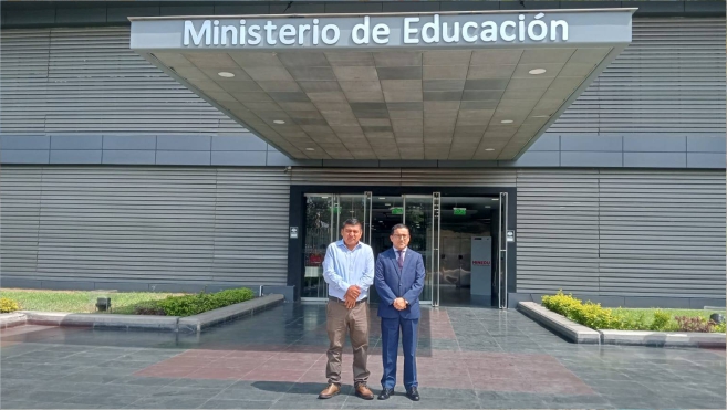 Foto Alcalde Javier Pazo y jefe de gabinete ministerial unen esfuerzos por la educación con proyecto para la I.E. José Olaya Balandra