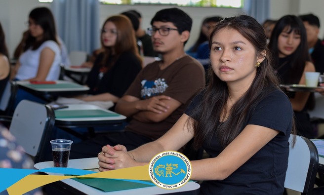 En un ambiente lleno de entusiasmo y camaradería, la Facultad de Derecho y Ciencias de la UNJFSC realizó con gran éxito la ceremonia de apertura del semestre 2025-I.