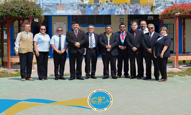 En un ambiente lleno de entusiasmo y camaradería, la Facultad de Derecho y Ciencias de la UNJFSC realizó con gran éxito la ceremonia de apertura del semestre 2025-I.