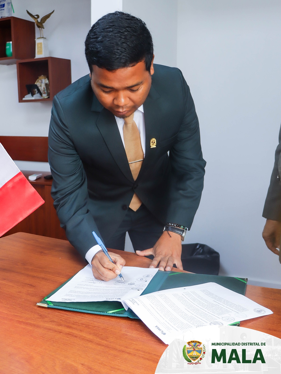 隆Gran Paso por la Salud en Mala! Firma Hist贸rica de Convenio de Cooperaci贸n Interinstitucional