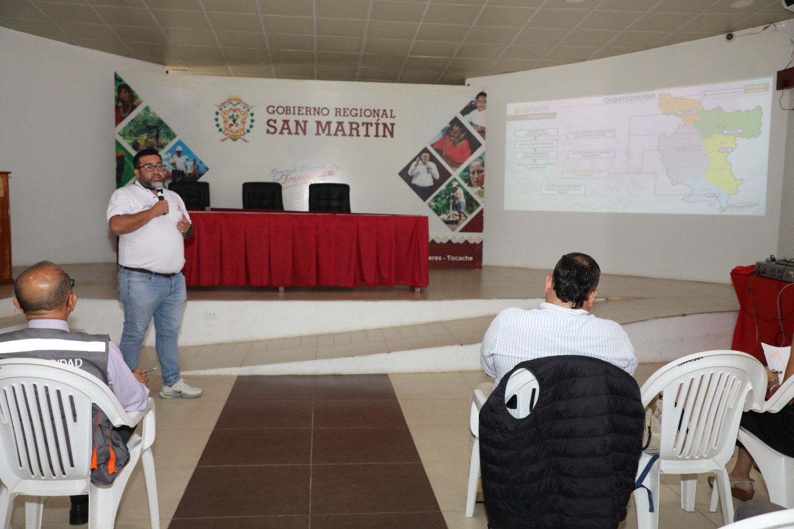 Se compartieron las acciones realizadas para el fortalecimiento de capacidades del personal, mediante espacios de formación orientados a reforzar la integridad pública, la reflexión ética y las herramientas metodológicas para prevenir la corrupción.