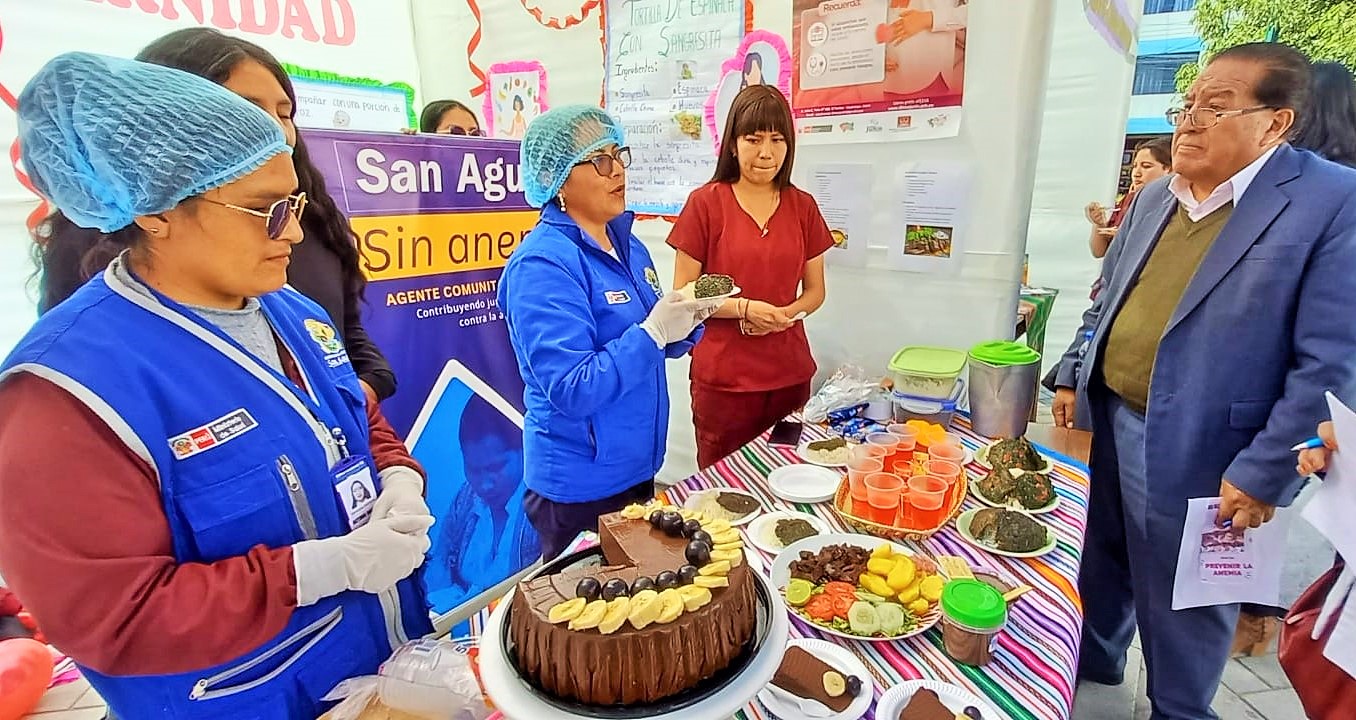 Feria por la Semana de la Maternidad Saludable en El Tambo