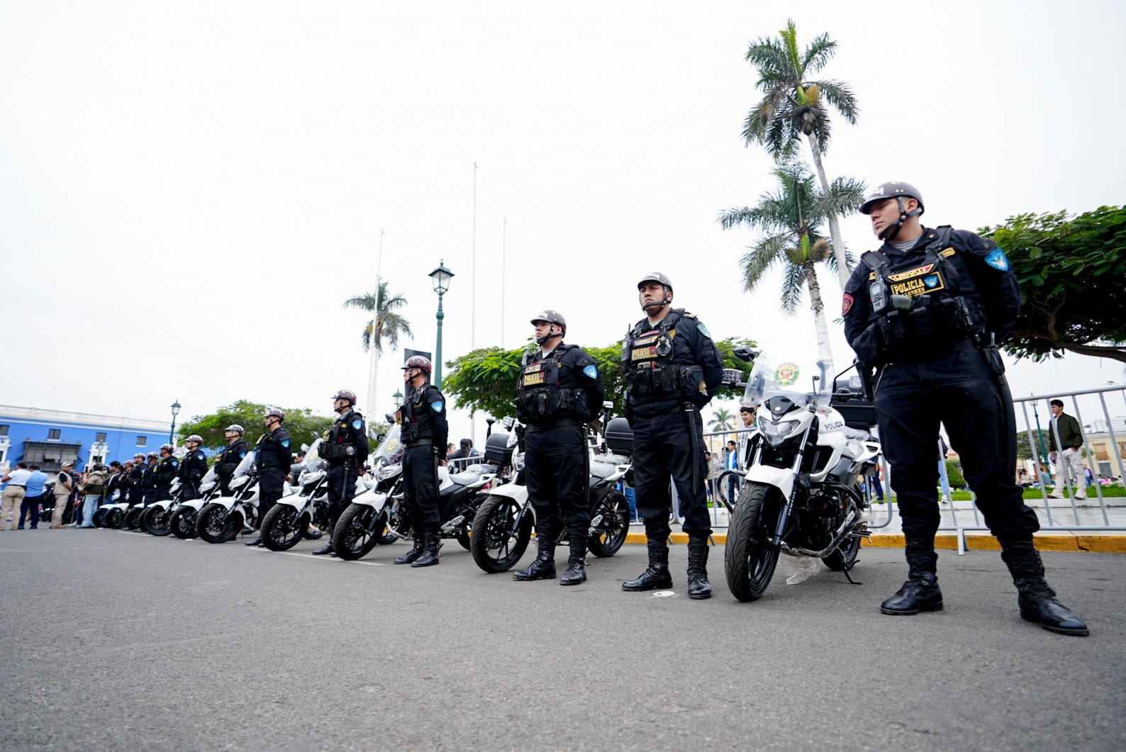 Gore Entrega 20 Motos Con Equipos Tecnológicos De Avanzada A La Pnp Para Patrullaje Preventivo En Trujillo