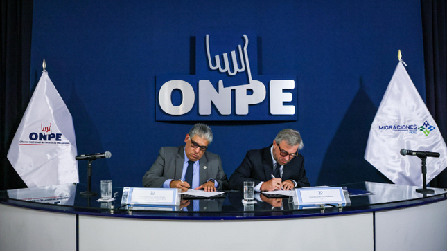 ONPE y Migraciones firman convenio