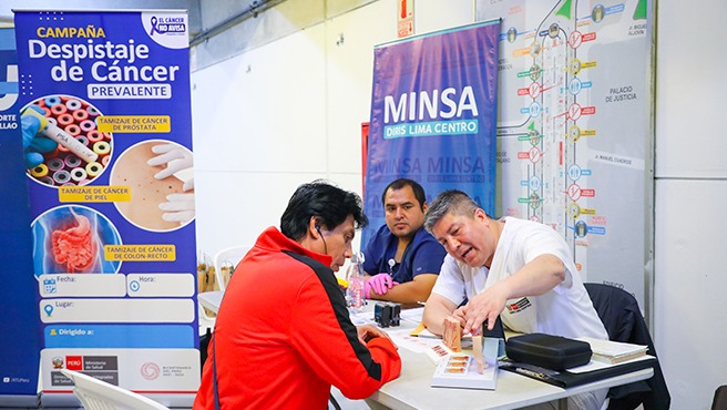 Minsa: el 75 % de los casos de cáncer de próstata llega en estadio terminal