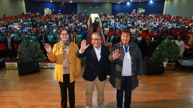 Más de mil docentes del Callao celebraron con alegría y mucho color el 94° aniversario de la educación inicial