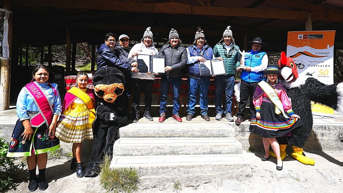 firma llanganuco