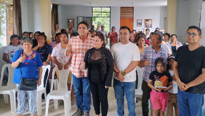 Funcionarios y población
