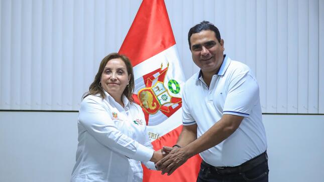 Presidenta Dina Boluarte se reunió con el gobernador regional de Piura.