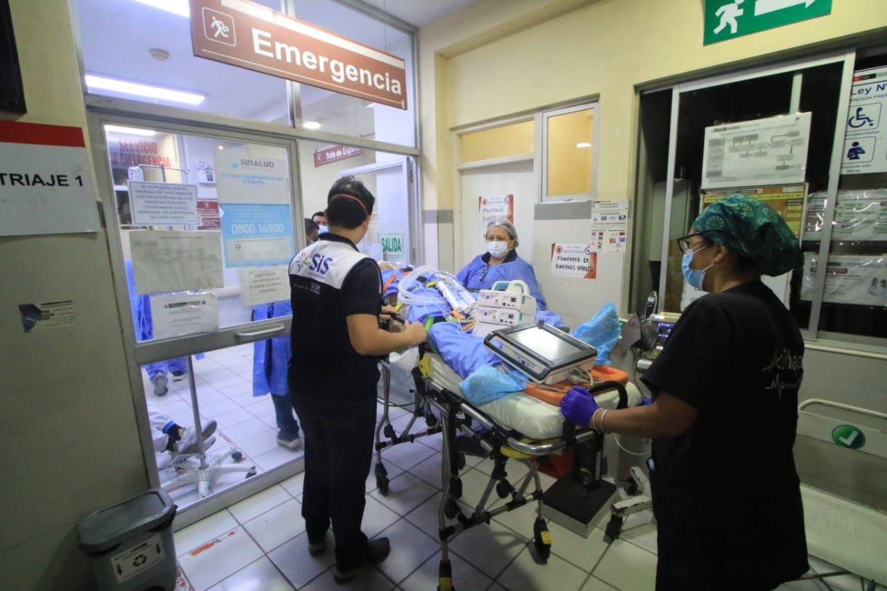 Minsa: SIS financia traslado y atención de alta complejidad para joven peruano evacuado desde Ecuador