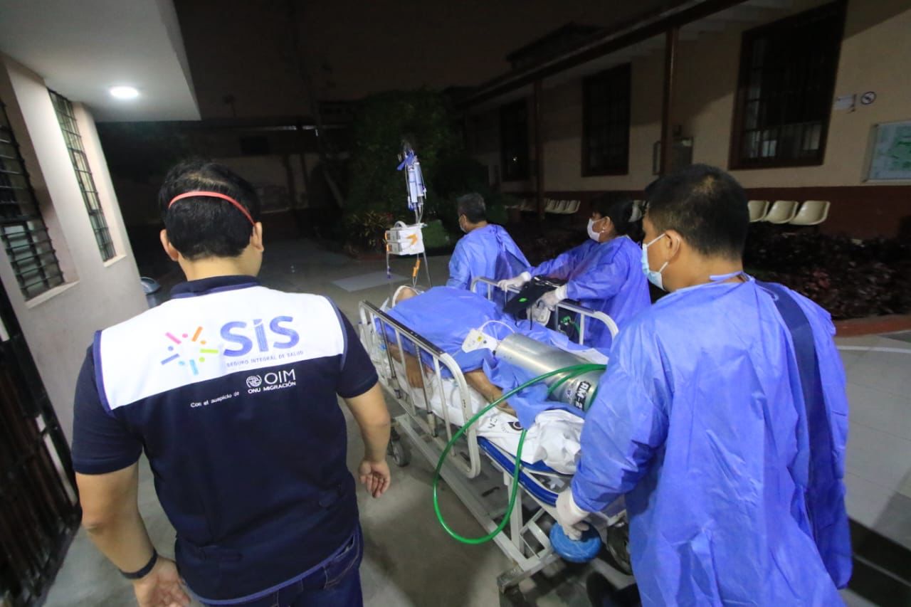 Minsa: SIS financia traslado y atención de alta complejidad para joven peruano evacuado desde Ecuador