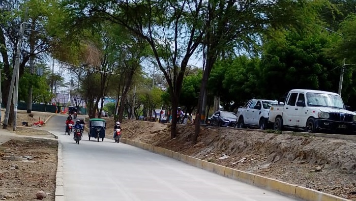 Auxiliar de avenida Cáceres