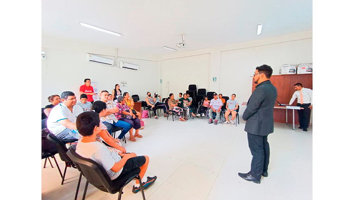 Charla informativa "Tema: Derechos y deberes de las personas con discapacidad".