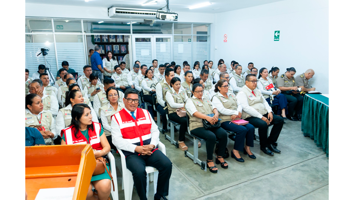 Alcaldesa participa en reunión con subprefectos.