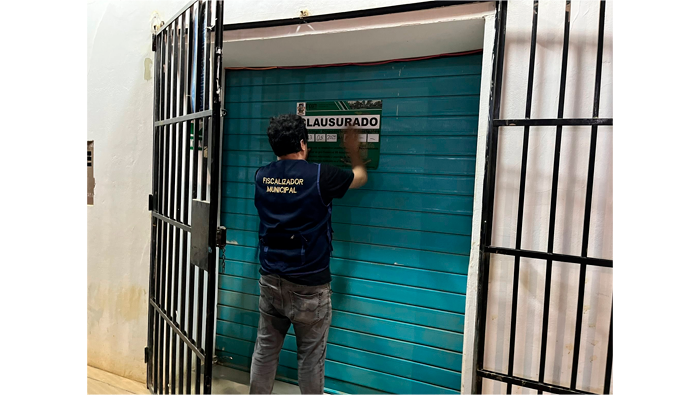 Operativo inopinado denominado "LicorerΓas y distribuidoras".