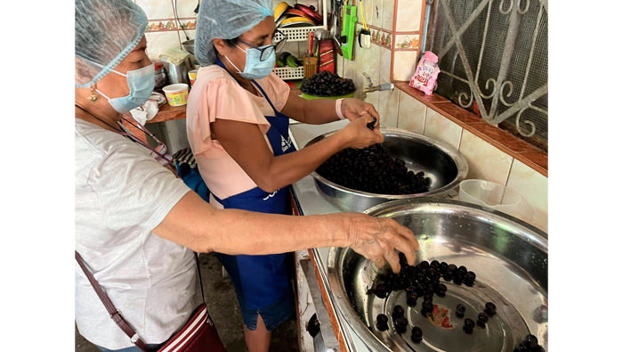 Promovemos e impulsamos el emprendimiento de personas con discapacidad.