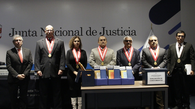 Presidente de la JNJ supervisó el correcto desarrollo del examen de conocimientos para fiscal supremo
