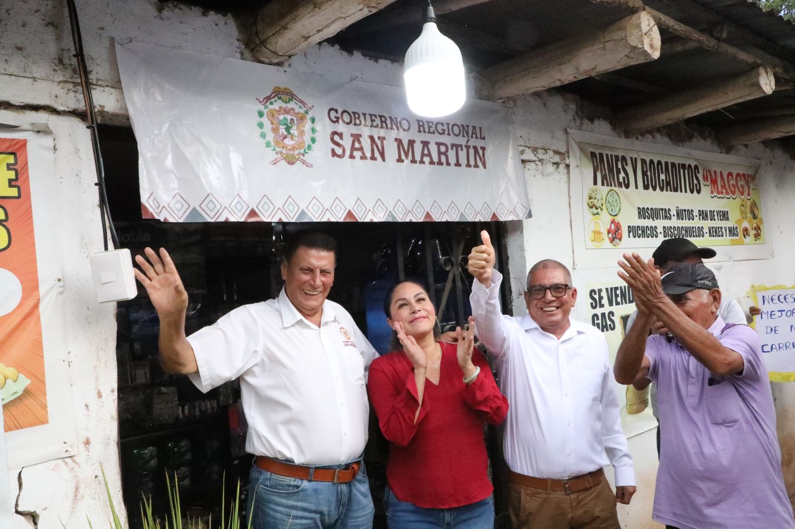 Más de 300 habitantes del sector Rosanico ya cuentan con energía eléctrica gracias a una obra que impulsa el desarrollo y mejora la calidad de vida.