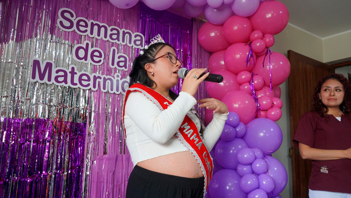 ¡Reinas de la salud! Futuras mamitas desfilaron durante la Semana de la Maternidad Saludable 2025
