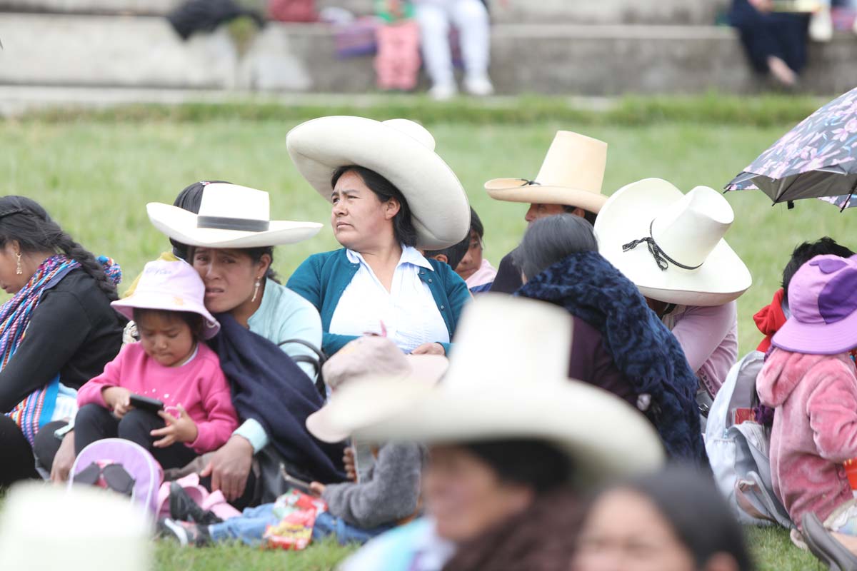 PJ-realiza-cruzada-para-entregar-depositos-por-alimentos-1
