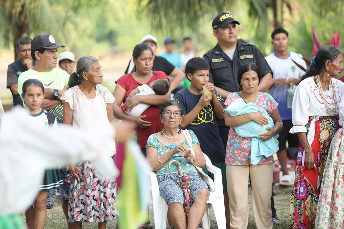 PJ-realiza-cruzada-para-entregar-depositos-por-alimentos-3