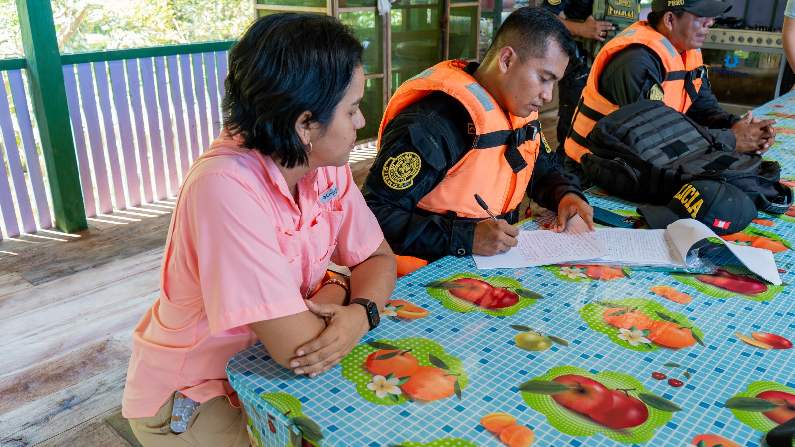 Gercetur y Policía de Turismo inspeccionan albergues turísticos del río Amazonas.