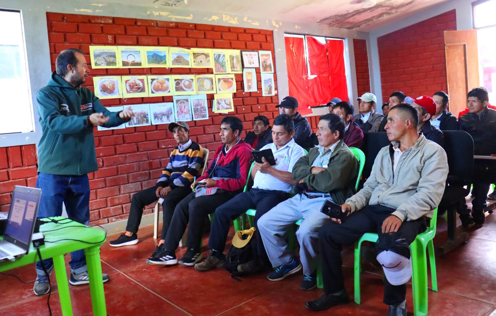 Agroideas y la Municipalidad de Huarmaca fortalecen capacidades de productores agropecuarios
