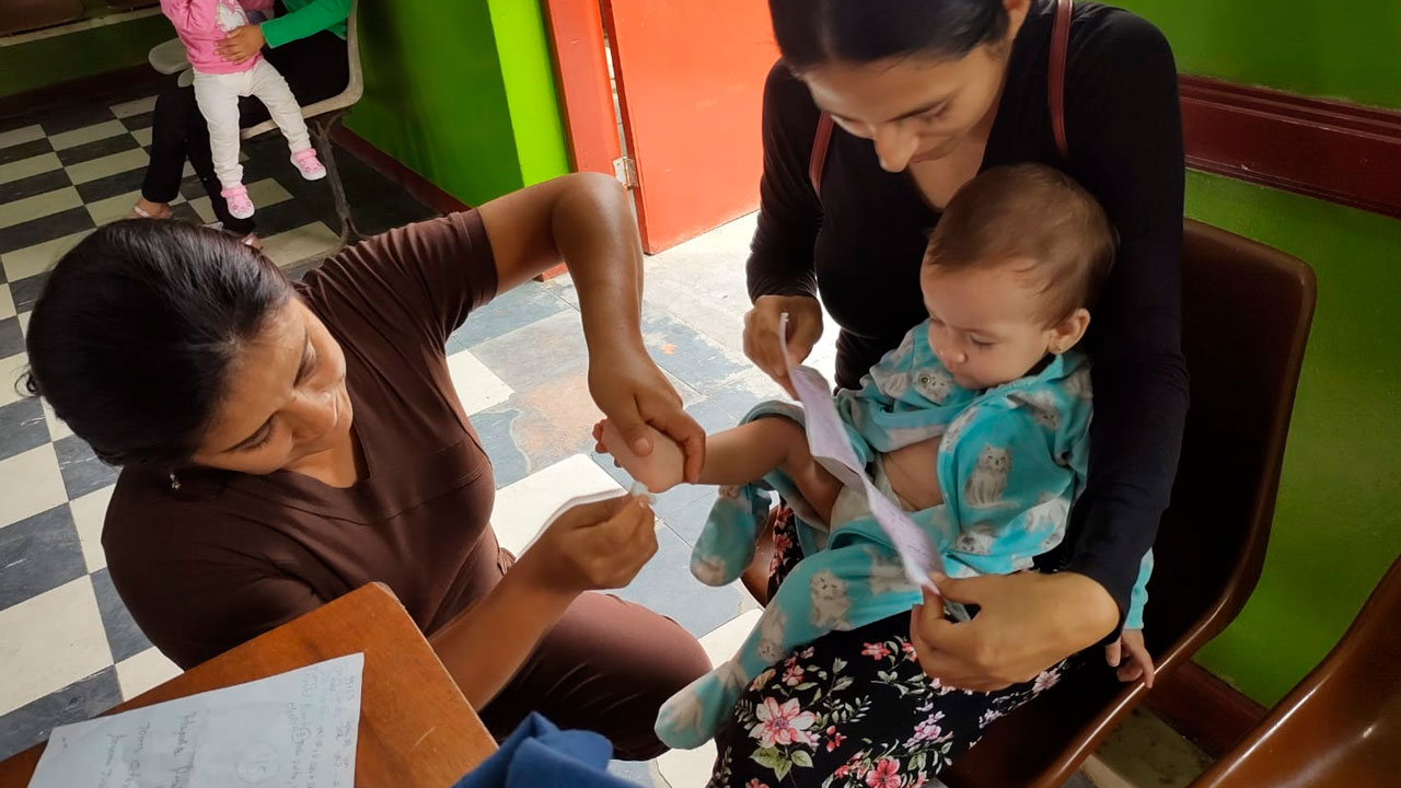 Visita domiciliaria para el dosaje  contra la anemia 
