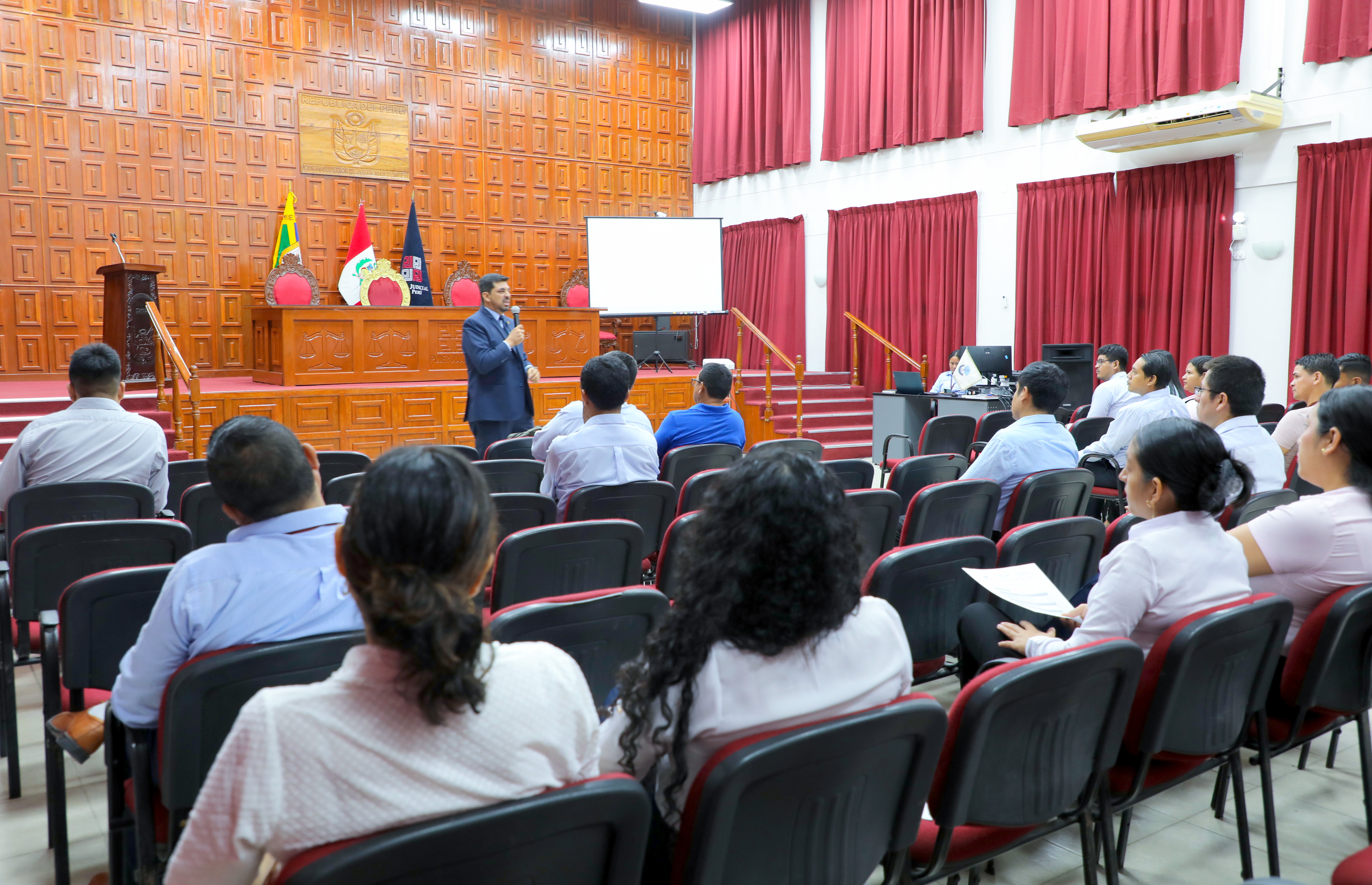 49 Profesionales Reciben Inducción tras Incorporación a la Corte Superior de Justicia de Tumbes