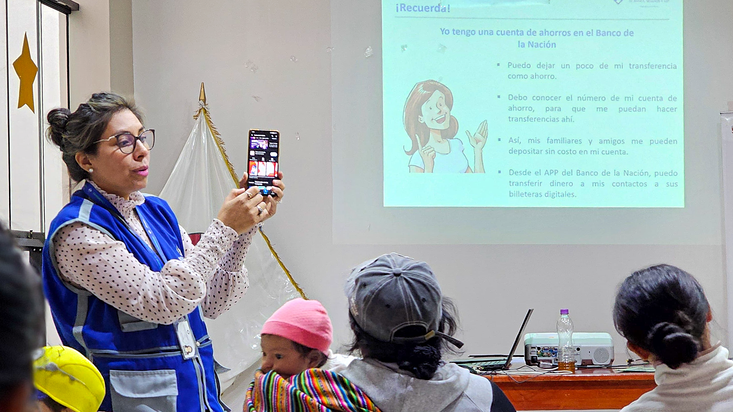El programa Juntos promueve la inclusión financiera en articulación con la SBS.