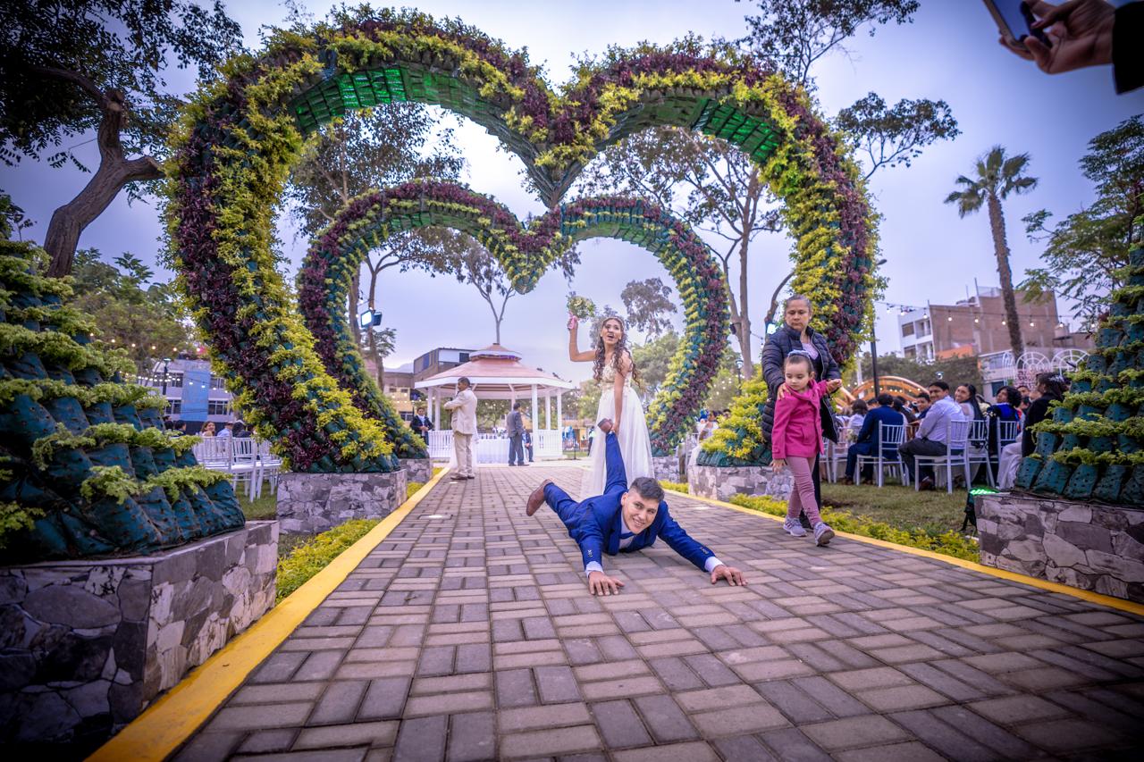 139 parejas se unieron en el Primer Matrimonio Civil Comunitario 2025