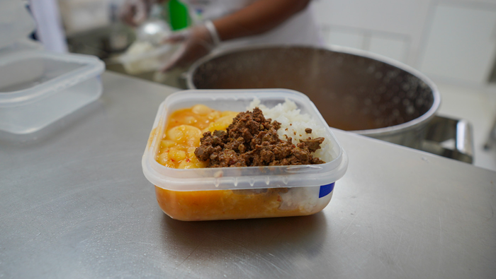 Prensa Plato del día pallares 3