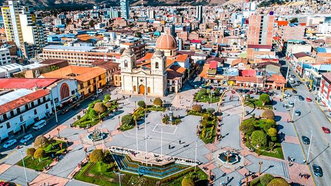 Junín.- La Contraloría General de la República identificó riesgos que comprometerían la protección del patrimonio cultural, la validez del expediente técnico y el uso eficiente de los recursos públicos en el proyecto de mejoramiento de los servicios turísticos de la Plaza de la Constitución, el principal espacio público de la ciudad de Huancayo, ejecutado por la municipalidad provincial y con un valor referencial superior a los S/ 2 millones.