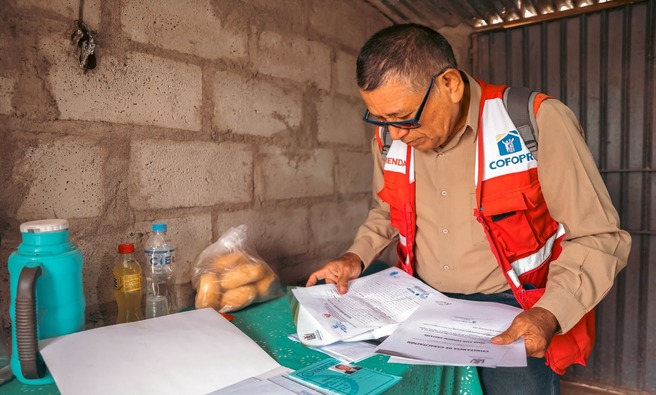 Del 27 al 30 de mayo, las brigadas de empadronamiento llegarán a 6 distritos para visitar a 554 lotes urbanos como parte del proceso de titulación gratuita de predios.