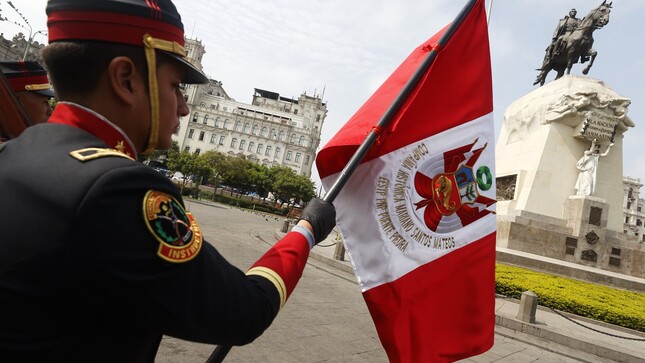 Viceministro César Torres Vega participó en ceremonia por el Día Nacional de la República Argentina