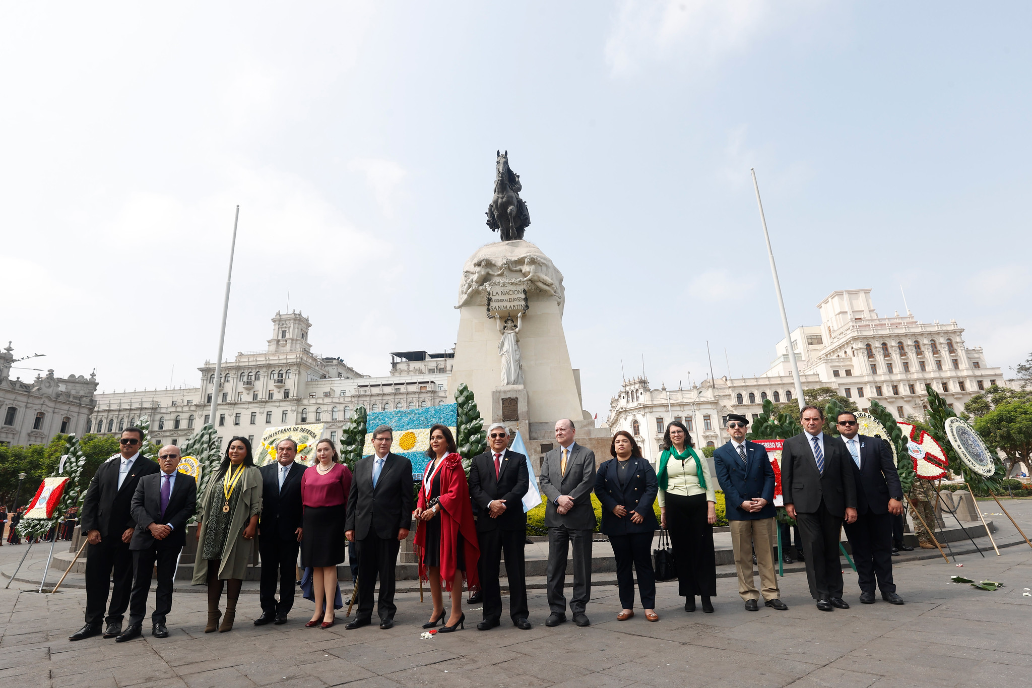 Viceministro César Torres Vega participó en ceremonia por el Día Nacional de la República Argentina