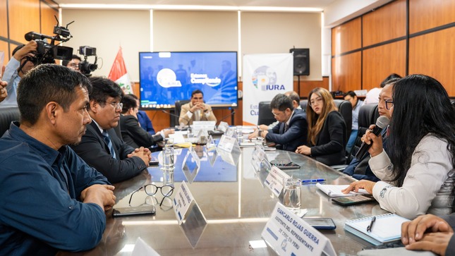 Gobernador lidera mesa técnica macroregional con inversionistas chinos para impulsar Tren de la Costa y Bioceánico Bayóvar-Brasil
