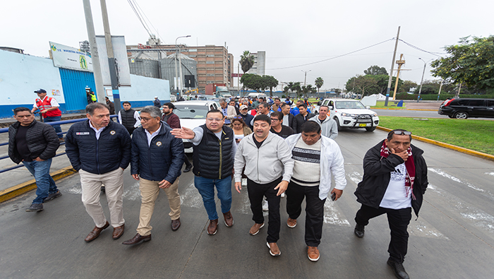 Se dispone el uso para camiones y tráilers de las dos primeras cuadras de la avenida Dos de Mayo.