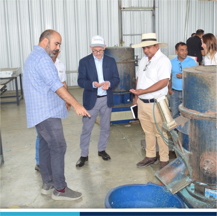 Coordinación acompañada con la visita de embajador de la Unión Europea en el Perú con el fin de conocer de cerca iniciativas locales relacionadas con el desarrollo sostenible y la economía circular.
