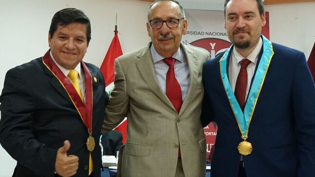 Facultad de Derecho y Ciencias Políticas clausuró actividades por 29 aniversario de creación 