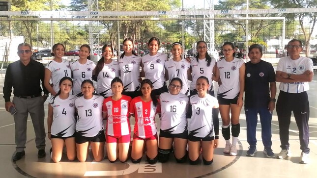 Seleccionados de UNP debutan con triunfo en vóley universitario 