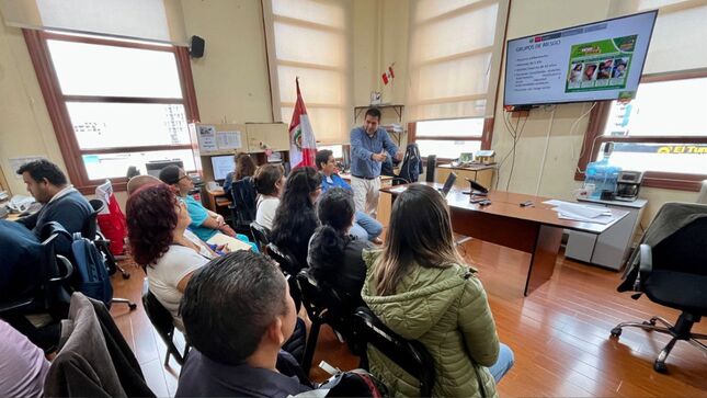 Minsa capacita y envía equipos médicos a Jaén para enfrentar el dengue