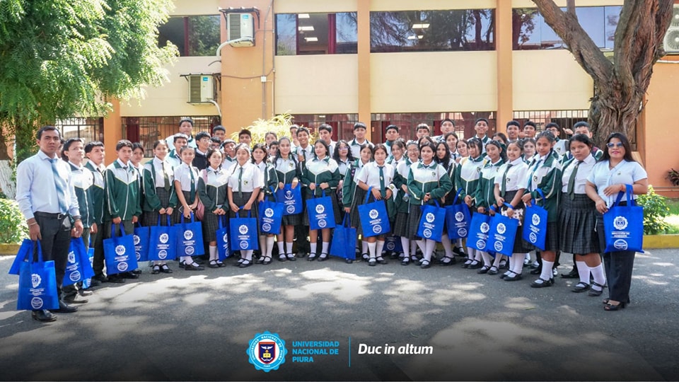Estudiantes de Tambogrande visitan UNP