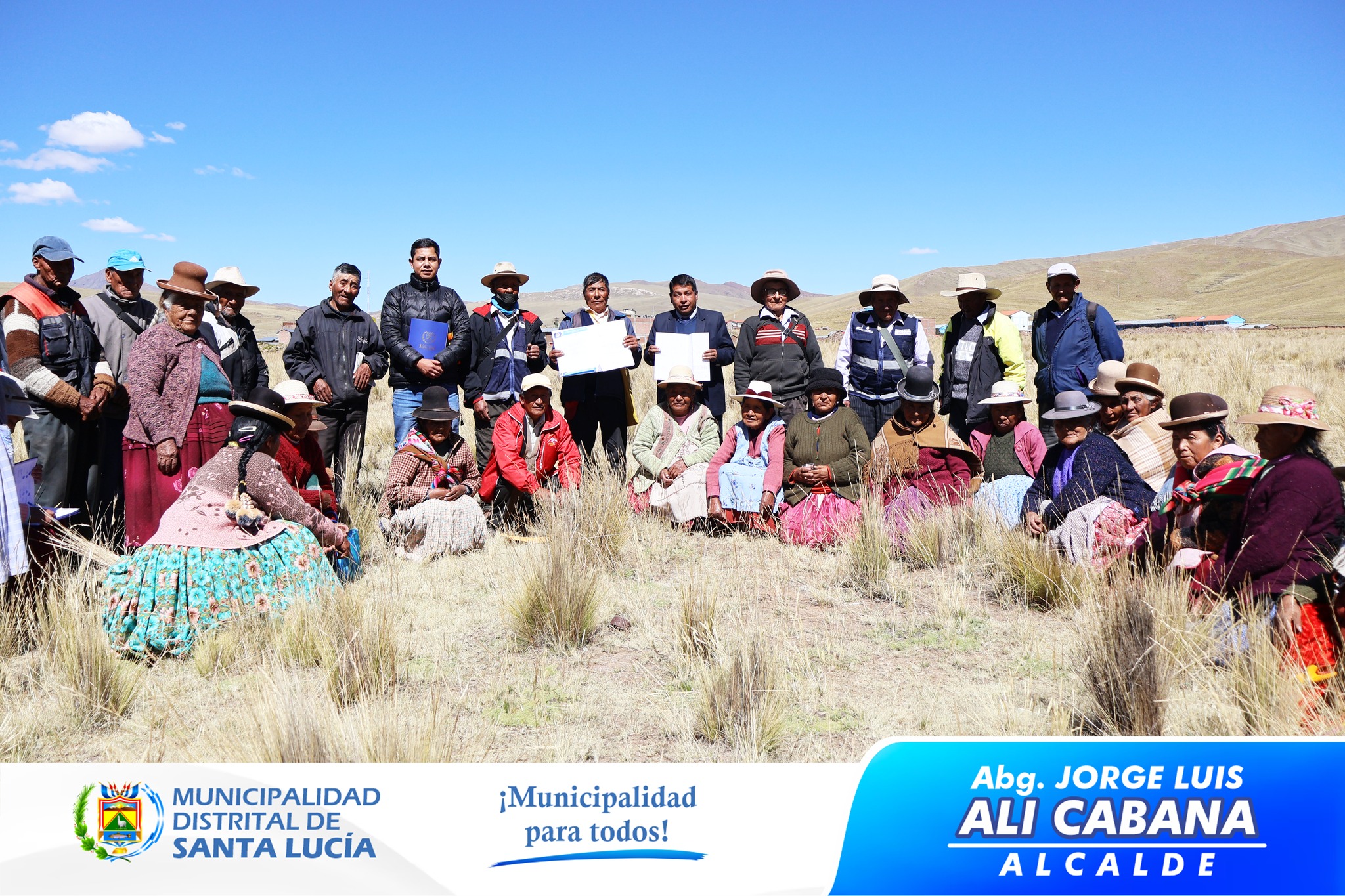 Entrega de terreno a la Asociacion de Adultos Mayores de Santa Lucia