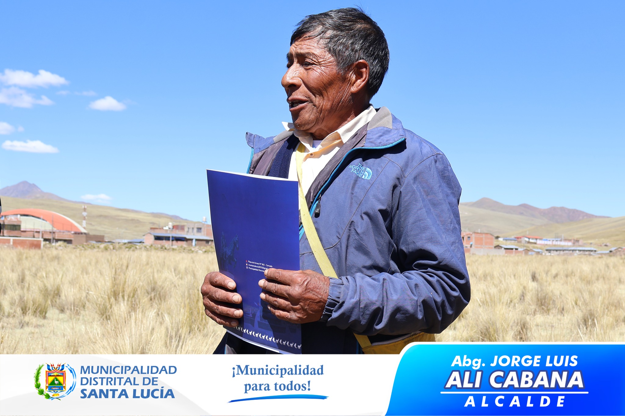 Entrega de terreno a la Asociacion de Adultos Mayores de Santa Lucia