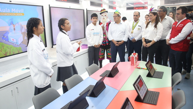 Más de S/38 millones del Minedu para infraestructura, conectividad y capacitación docente, pilares clave en la educación regional