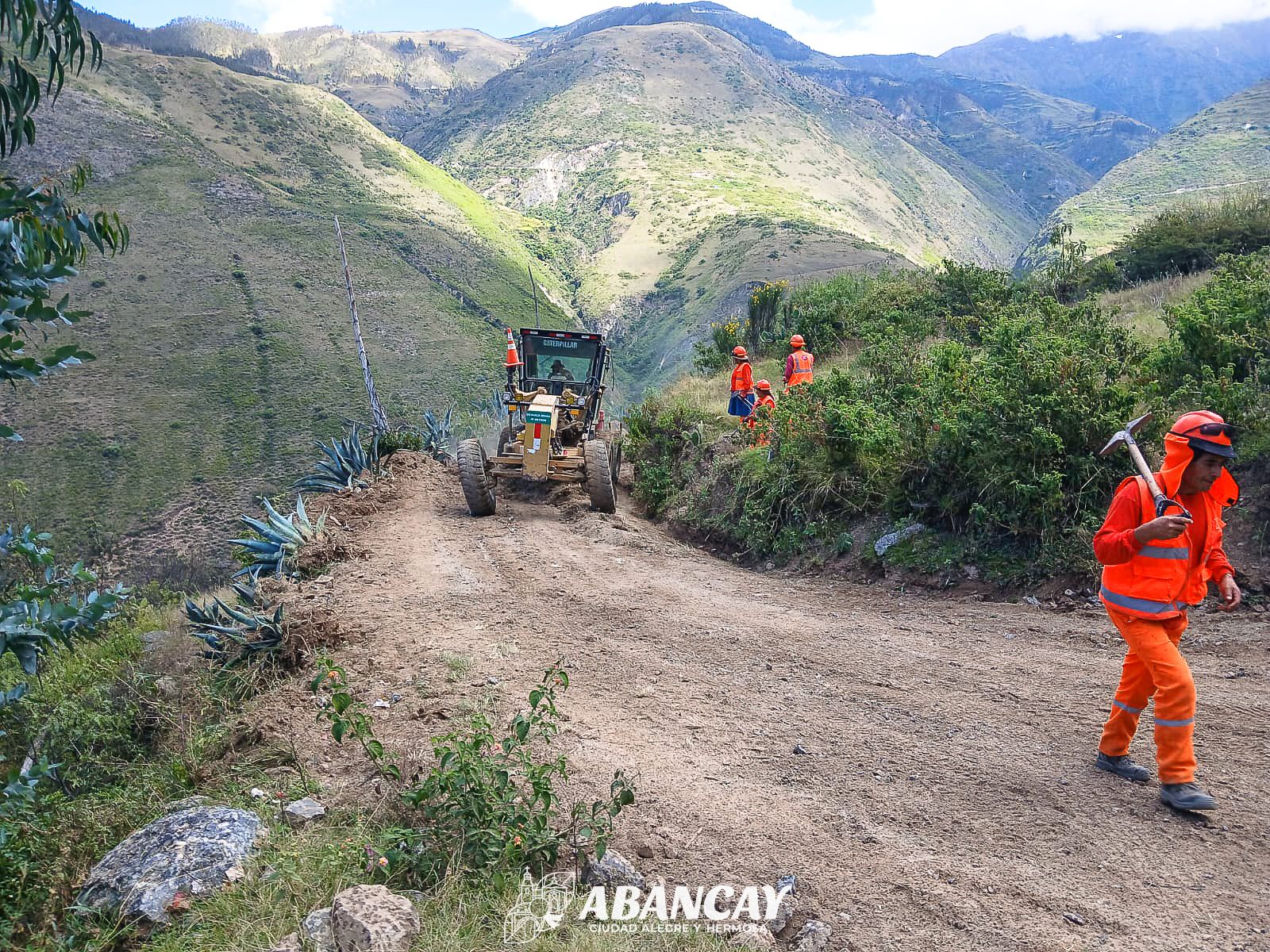 💯¡No Nos Detenemos! Avance Del Primer Tramo De 8 Kilómetros De Vías Rurales Que Une A Las Comunidades De Lucuchanga - Chontay Y Nogalpata .🚧