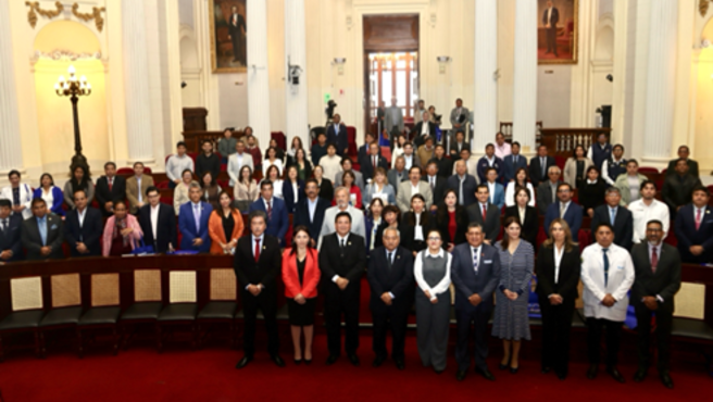 Participantes en la Conferencia Del Núcleo al Progreso
